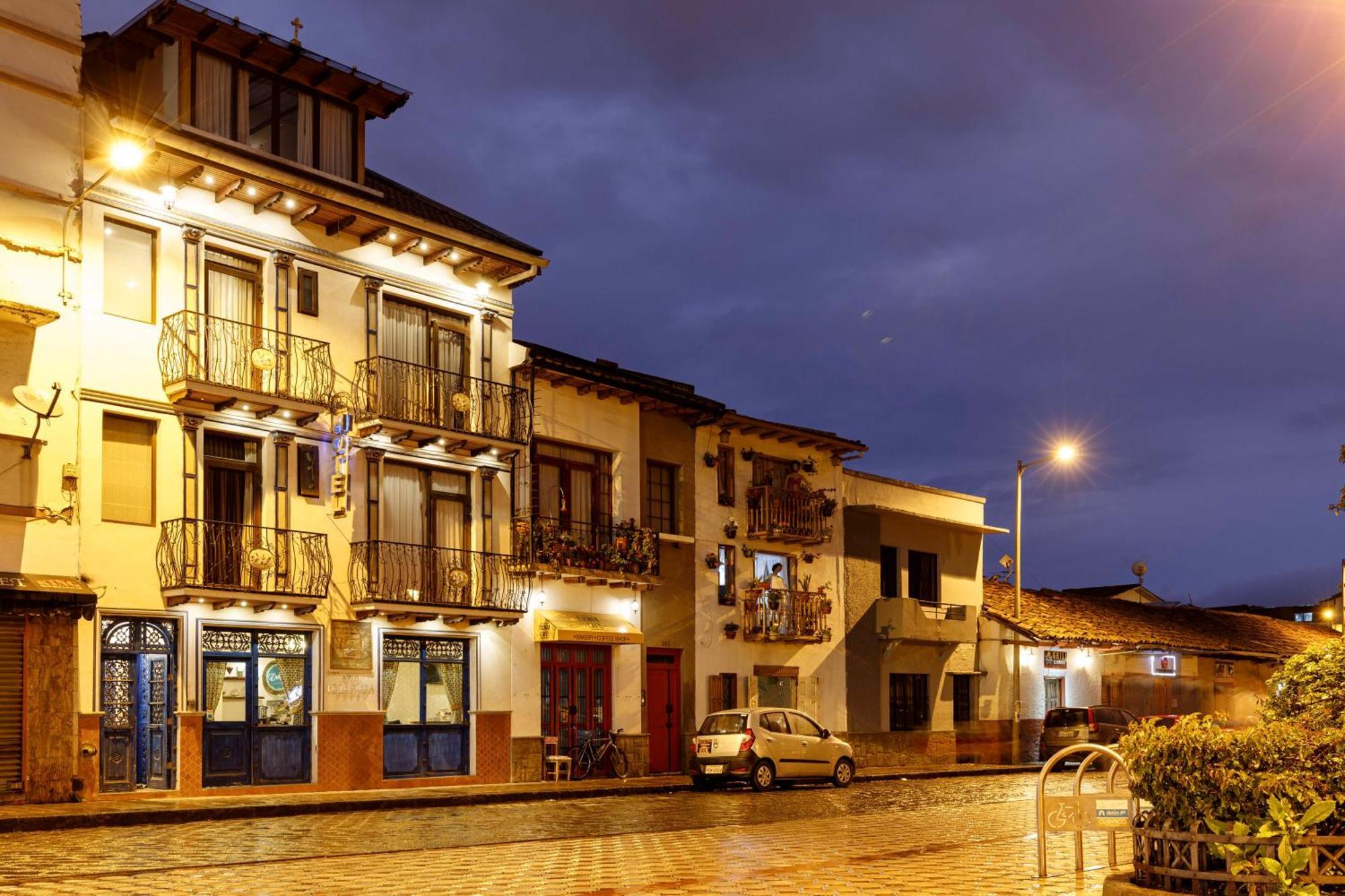 Hotel Azul De La Plaza By Chat Noir Cuenca Exterior photo